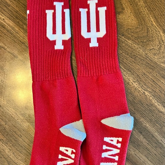 Indiana Hoosier red and grey long socks - Picture 3 of 4